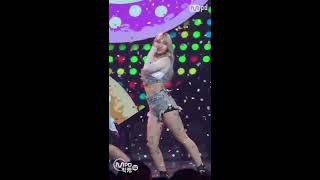 [MPD직캠] 트와이스 모모 직캠 Candy Boy TWICE Fancam @엠카운트다운_160107