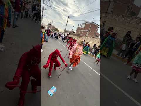 68.ª Bajada Quinquenal. Virgen Candelaria del Socorro de Huanchaco rumbo a la ciudad de Trujillo.