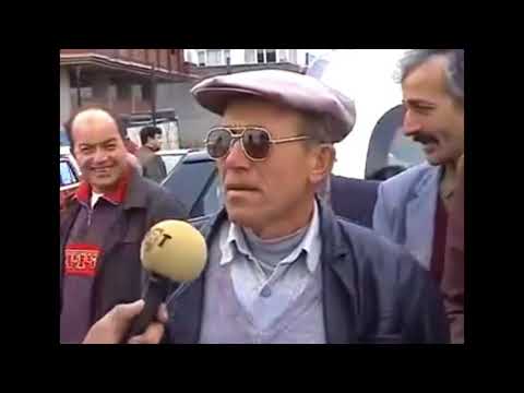 Artiz Ne Arar La Bazarda meme görseli