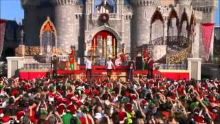 The Wanted - Santa Claus Is Coming To Town (Disney Parks Christmas Day Parade 2013)