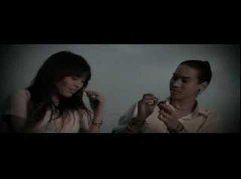 เพลง รักเกินเผื่อใจ ของ อาร์-อาร์ม ใน YouTube