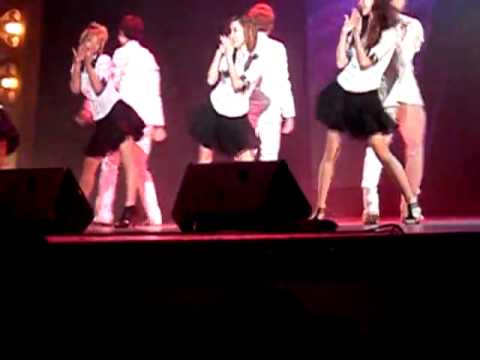 FANCAM 110827 BB Boys at LOTTE WORLD