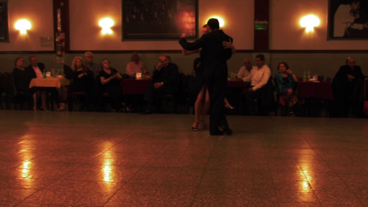 Leonel Di cocco y Camila Danelli (1/2) '' Ahi va la yapa'' Milonga La Baldosa