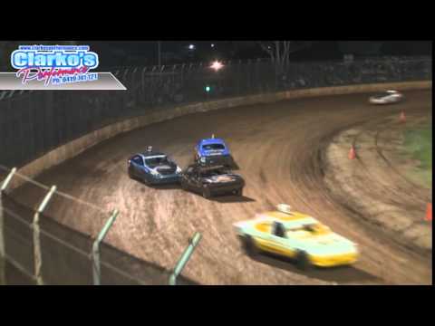 Modified Sedans - Heat 5 - Kingaroy Speedway - 03.05.14