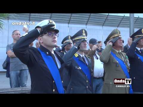 Issata la bandiera italiana sul nuovo pennone a Sant'Agata Militello