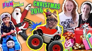 CHRISTMAS! RUNNING SANTA OVER..OPENING PRESENTS!!