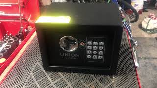Union Safe Company 0.19 Safe