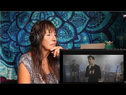 PSICOLOGA REACCIONA A Coscu - Vuelve [BERET]