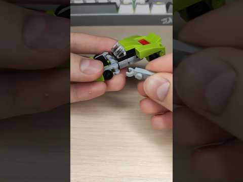 LEGO Master's Simple Trick to Building a Transformer Robot