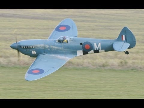 GIANT 1/4 SCALE RC PR MK 9 SPITFIRE "CONNIE" - TEST FLOWN AT NLMFC  BY MIKE & DEANO - 2014