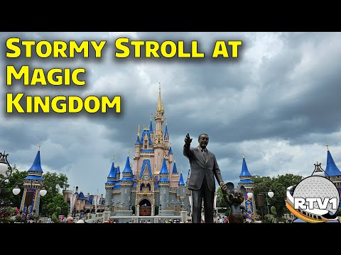 Magic Kingdom on a Stormy Day - Long Relaxing Stroll - Walt Disney World