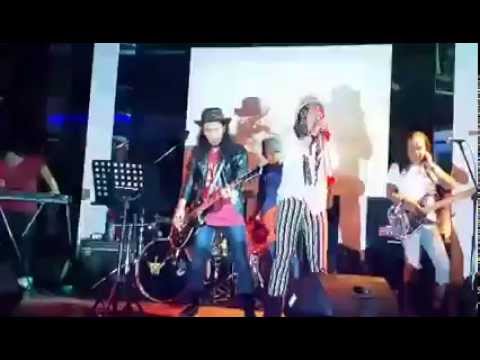 RedPeanut Featuring Ixan Rantas 'n' Babone Rudal - Angin Malam