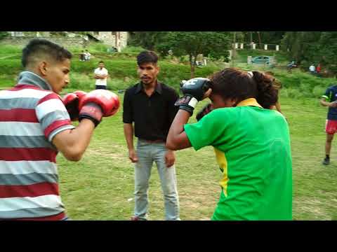 Veena Vs Tinku Simple Boxing (O. K. I).