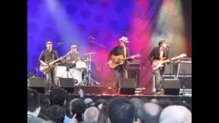 M.Ward "Rave On" (Buddy Holly) 16 junio 2012 Azkena Rock Festival