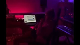 Bazzi “EYEZ” unreleased song (snippet)