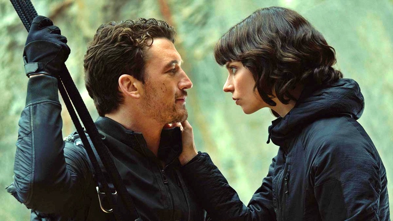 Two Highly Trained Snipers Are Tasked to Guard a Secret Location, Not Realizing What’s Hiding There