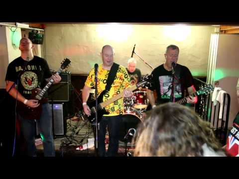 RIFLEMEN OF WAR - SOUND OF THE SUBURBS @ GLASTON-BURY 2014