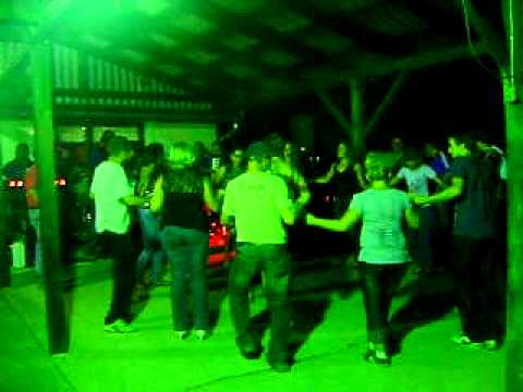 Zoran Pergarić  -  Ovako se pleše kolce (Fuka 07.08.2011).AVI