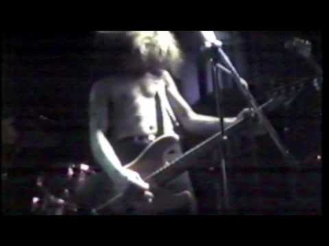 Powder Monkeys: Bruised, Battered & Bloodshot (Hopetoun, 1992) 5/10