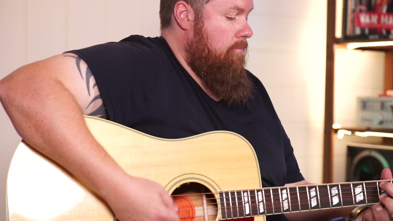 Gibson Hummingbird Original w/Case - Antique Natural