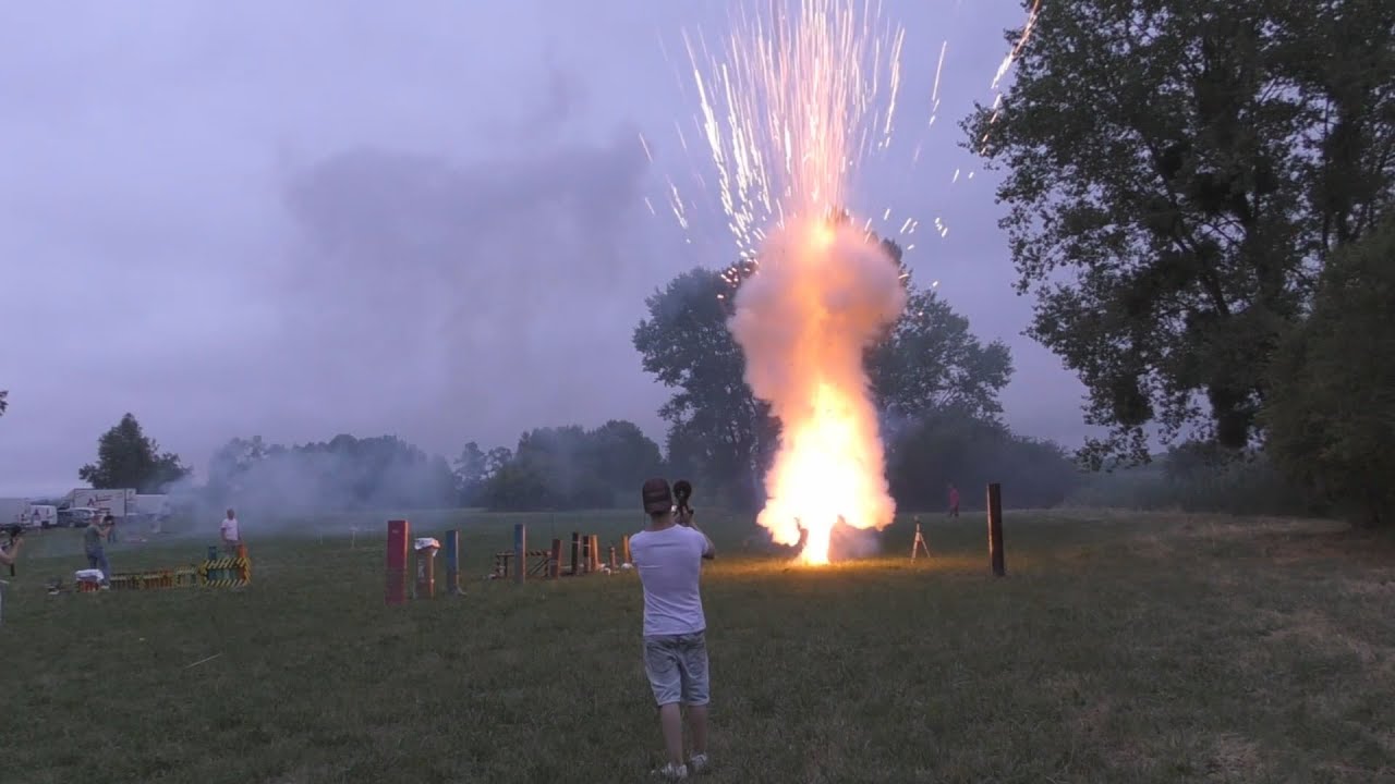 De kracht van een 160mm Cilinder shell vuurwerk