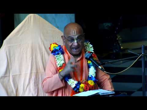 Pastimes of Lord Jagannath by Navayogendra Swami Naharaj at ISKCON Juhu