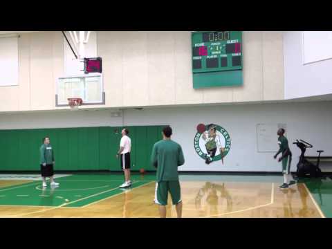 Celtics Jason Terry puts on shooting clinic in practice