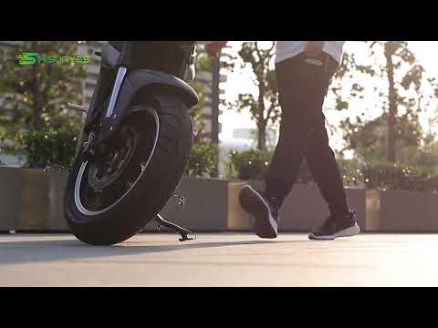 cool boy,ride the electric motorcyle V1