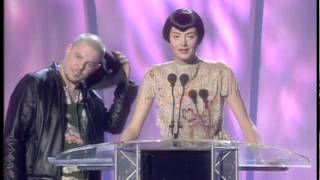 Bjork wins International Female presented by Alexander McQueen & Honor Fraser | BRIT Awards 1998