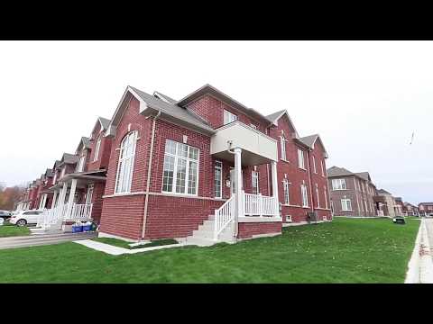 32 Titan Trail, Markham, ON L3S 3J5