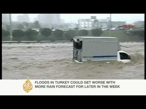 Thousands homeless in Turkey floods - 09 09 09