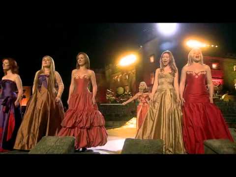 Celtic Woman - You Raise Me Up (and Concert Closing, live at the Slane Castle)