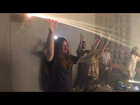 |henrique Camacho live in Miller's Pune|