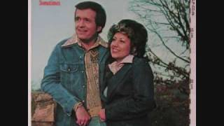 Bill Anderson & Mary Lou Turner  " Sometimes "