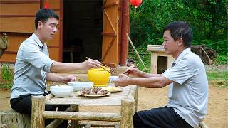 Download lagu A Former Officer’s Kindness Saves Someone from Danger mp3 Download lagu A Former Officer’s Kindness Saves Someone from Danger mp3