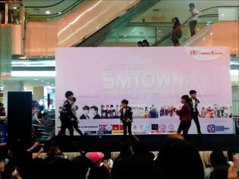 171112 SKYNeekids - The SHINee World, Lucifer & Sherlock at SMTOWN Party