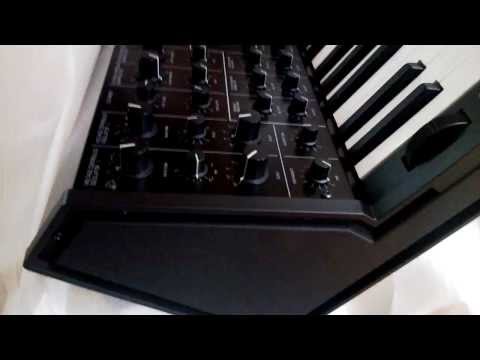 Korg MS-20 Mini unboxing!