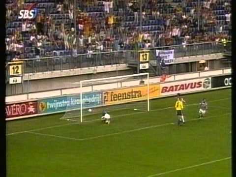 12-8-97 sc.Heerenveen - Cambuur: 2-1 (Beker)