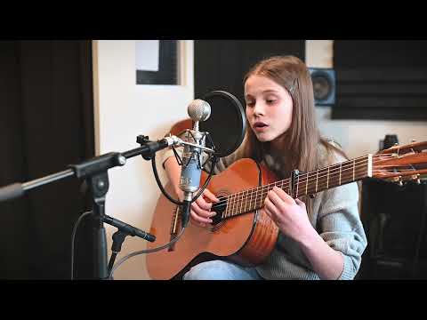 Daria Malicka -  Fields of gold (from Eva Cassidy)