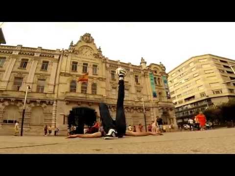 Jamie MacDonald Football Freestyle - Santander SKILLS