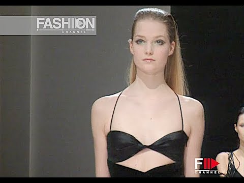 GIORGIO ARMANI Fall 2000/2001 Milan - Fashion Channel
