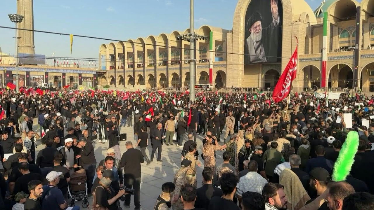 Video | Iranians gather as Khamenei funeral ceremonies open | AFP