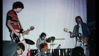 Nirvana - White Lace And Strange (KAOS RADIO 4/17/1987)