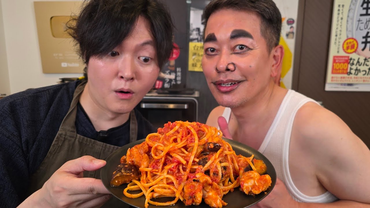 轟木さん流 ソーセージ&ベーコンのミキサートマトソースパスタ