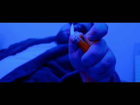 Berry x Phasm - Rood en blauw