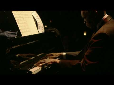 Hank Jones - Round Midnight