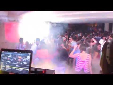 PROMO V. I. P  PARTY.   DJ  DIEGO MORENO.  K OSS MOVIL CLUB  22 03 2014