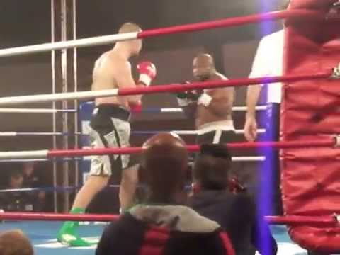 M4V08665 Adrian Granat vs Darnell Wlilon R1