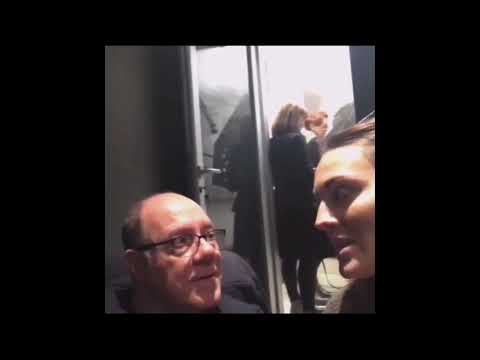 Carlo Verdone, gag con l'imitatrice Francesca Manzini che imita Monica Bellucci