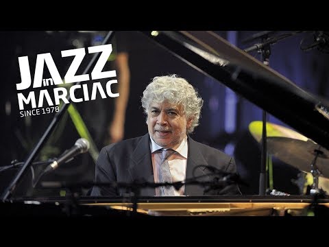 Monty Alexander "Isn't She Lovely" @Jazz_in_Marciac 2011